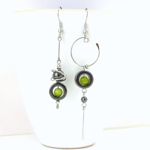 Boucles d'oreilles originales modernes dépareillées, hématite œil de chat vert et acier inoxydable (bo63)