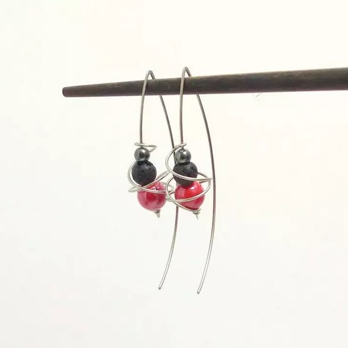 Boucles d'oreilles fuchsia gris noir, céramique, hématite, lave et acier chirurgical