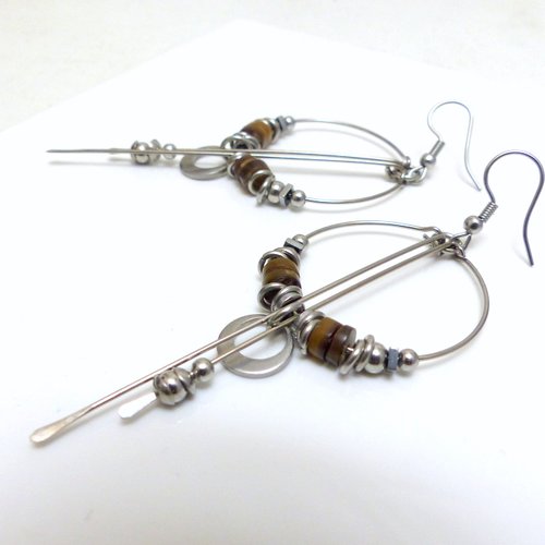 Boucles d'oreilles créoles modernes marron, coquillage et acier inoxydable