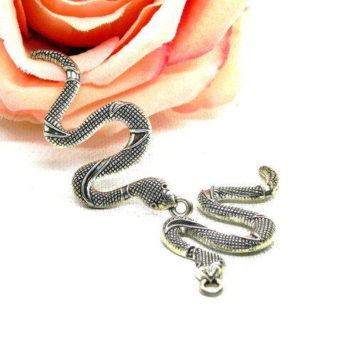 Pendentif serpent cobra, pendentif cobra argenté, serpent métal argenté, serpent strass, cobra strass, serpent strass, serpent cobra,