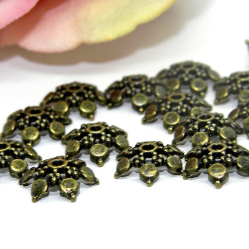 Antique Bronze 10.5x6mm Petal Flowers Beads Caps Six Leaves Bulk End Spacer Charms Bead Cap for Jewelry Making Supplies DIY 
