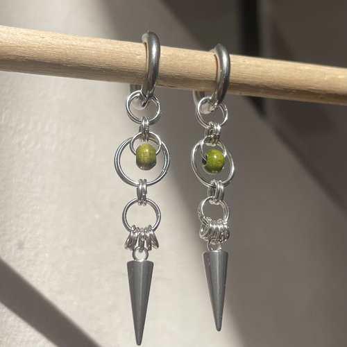 Créoles à pics en acier inoxydable – boucles d'oreilles rock et originales
