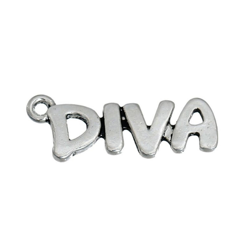 Breloque mot diva, 29x11 mm, métal argenté, vendu à l'unité (1037)