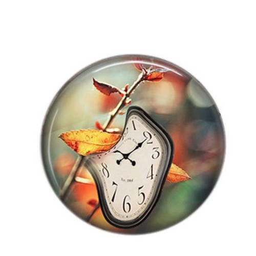 Cabochon rond résine 25mm montre déformée 13 