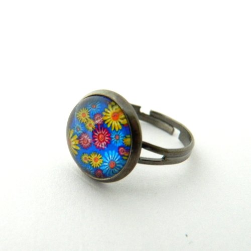 Bague cabochon motifs fleurs