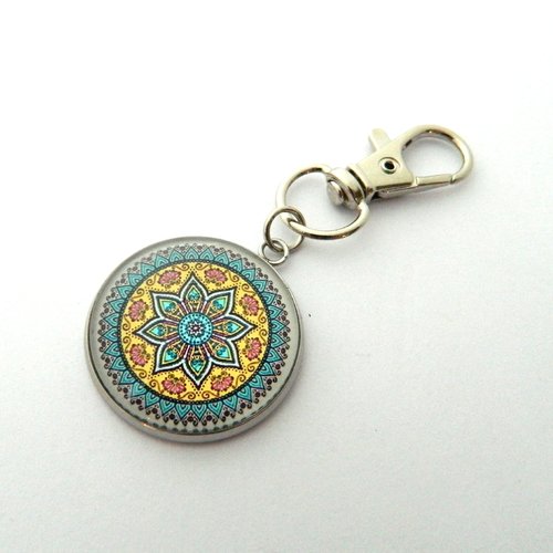 Bijou de sac coloré, motif bleu et jaune
