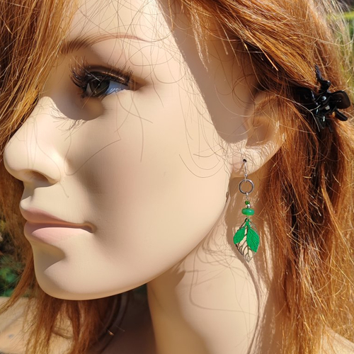 Boucles d'oreilles feuilles vertes, acier inoxydable