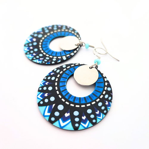 Boucles d'oreilles motifs bleus