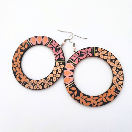 Boucles d'oreilles motif colorés, en bois
