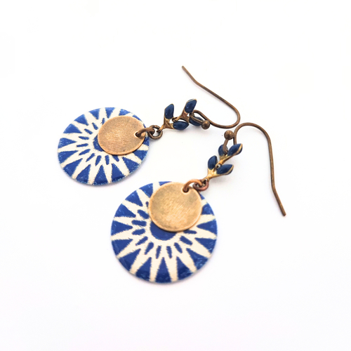 Boucles d'oreilles soleil bleu, bijou original