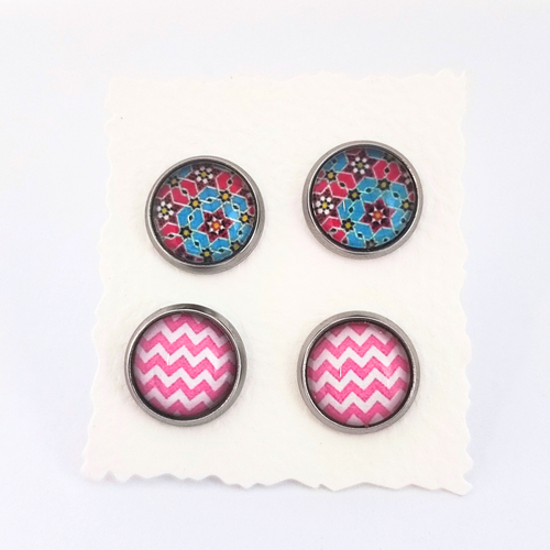 Duo de boucles d'oreilles cabochons motifs graphiques