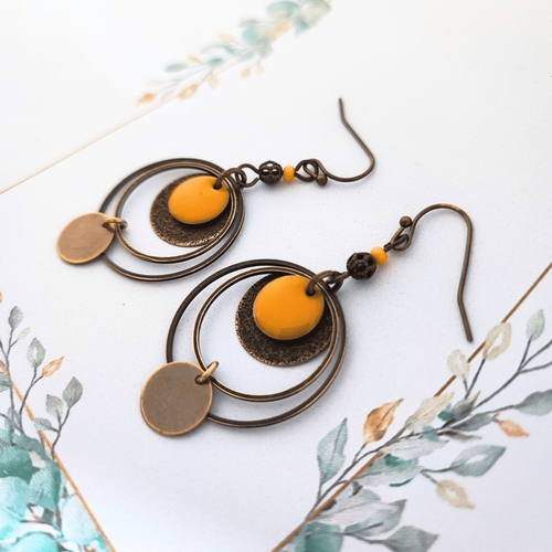Boucles d’oreilles bronze et jaune moutarde, création artisanale originale