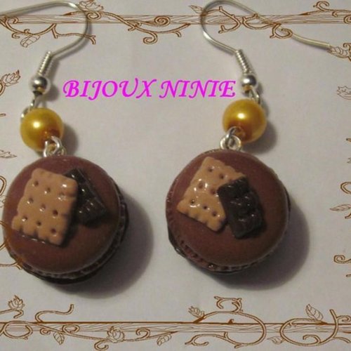 Boucles d'oreilles macaron chocolat et biscuit en fimo