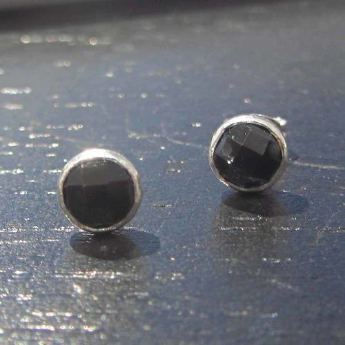 Clous d'oreilles onyx noir 6mm, puces rondes argent massif 925, cadeau pour elle