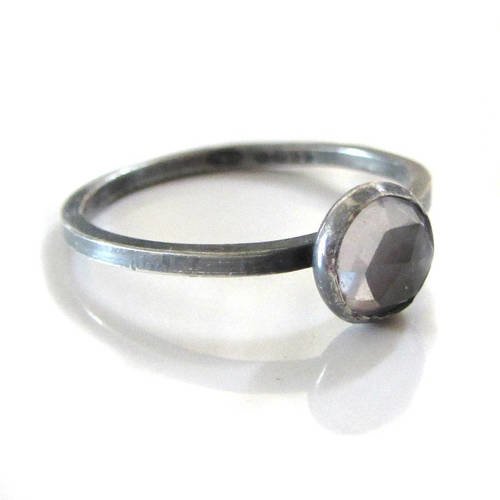 Bague fine  en argent massif 925 avec quartz rose