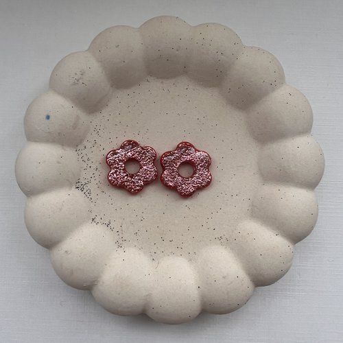 Pampille fleur rouge pailletée (vendue seule)