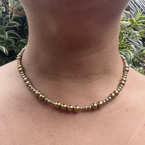 Collier perles hématite dorée