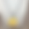 Ambre jaune pendentif sculpté fleur collier chaîne longueur au choix ou cordon coton ciré noir 45/50 cm femme homme