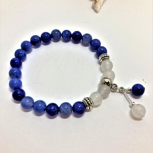 Agate bleu agate blanche bracelet tendance de 16 à 19 cm perles de 8mm avec breloques bijou femme
