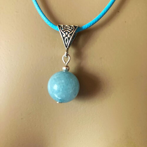 Pendentif aigue marine pierre sur collier cordon bleu ou noir 45/50 cm bijou femme