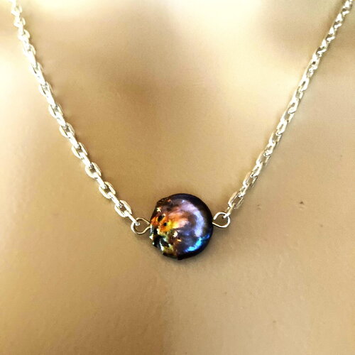 Collier élégant perles de culture eau douce baroque plate au choix noir, blanc, gris sur chaîne argentée bijoux femme.