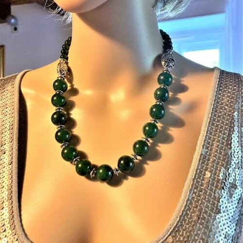 Collier jade superbe 53 cm grosses perles 16mm à la base bijou femme