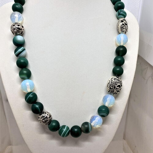 Collier agate verte mat, pierre de lune 50 cm grosses perles et perles ciselées argent tibétain bijou femme