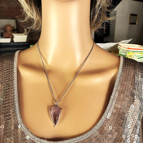 Pendentif améthyste collier chaîne acier inoxydable 45 cm, bijou femme.
