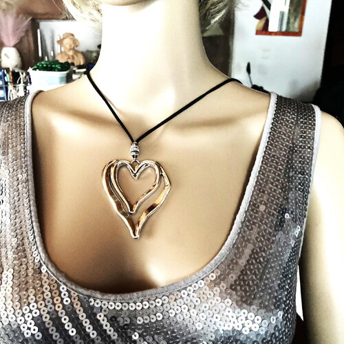 Pendentif coeur double en acier inoxydable sur collier/sautoir réglable cordon en velours noir 115 cm bijou femme