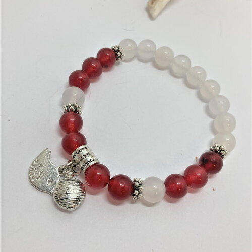 Agate rouge agate blanche bracelet tendance de 16 à 19 cm perles de 8mm avec breloques bijou femme