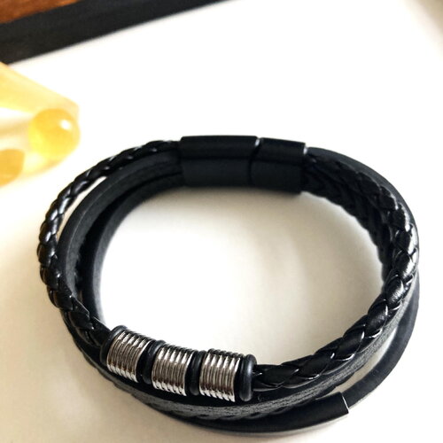 Bracelet noir 4 rangs fermoir magnétique tendance bijou homme