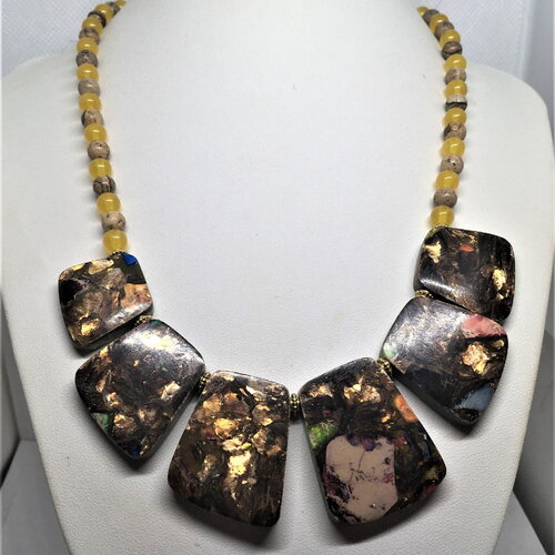 Topaze et jaspe superbe collier avec grosses pierres plates à la base 47cm très original bijou femme.