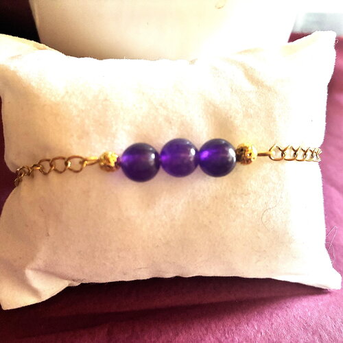 Bracelet réglable améthyste perles de 8mm délicat chaîne dorée acier inoxydable bijou homme ou femme