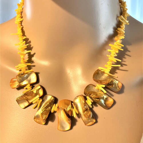 Collier corail et nacre 45 cm bijou femme