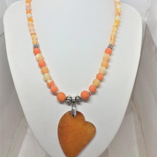 Collier pendentif en agate orange 46 cm, perles agate mat orange bijou femme
