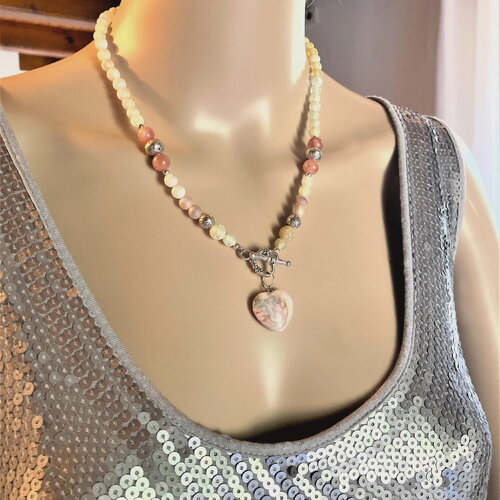 Collier agate veinée beige mat, jaspe, pendentif coeur en agate 50 cm bijou femme
