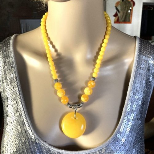 Collier ambre jaune pendentif sur collier 51 cm neuf en ambre jaune bijou femme