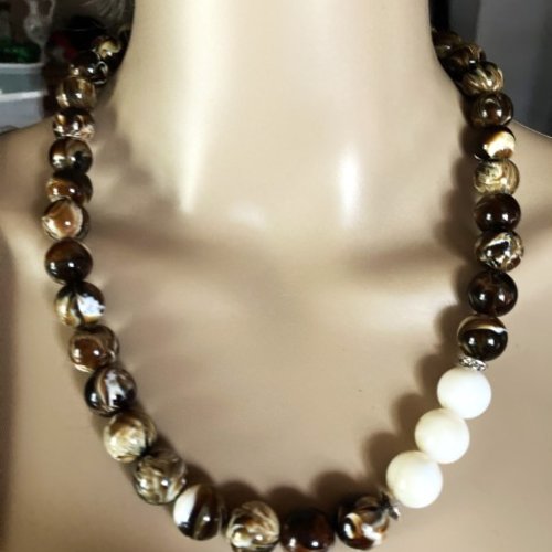 Collier ambre brun/blanc très marbré et ambre blanc collier long 56 cm, perles de 12mm bijou femme