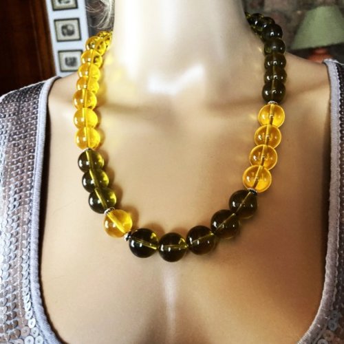 Collier/sautoir ambre vert clair et ambre miel clair collier 60 cm perles de 16mm, bijou femme