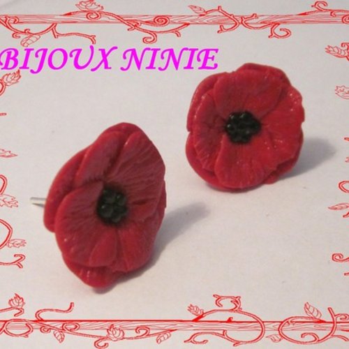 Boucles d'oreilles puce coquelicot rouge en fimo 
