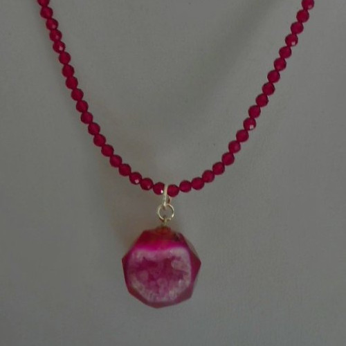 Collier 40cm  et  pendentif agate rose  de 2 cm