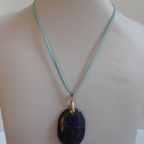 Collier pendentif lapis lazuli