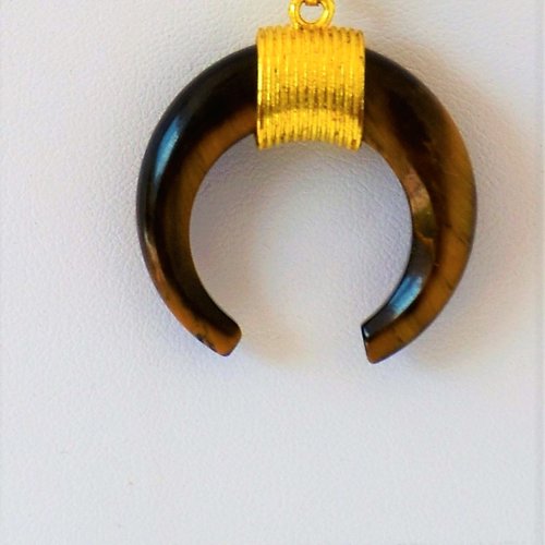 Collier lune chaîne plaqué or et lune oeil de tigre de 3.5 cm