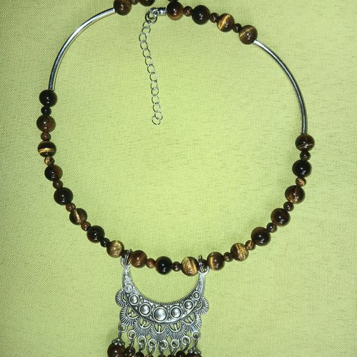 Collier avec oeil de tigre