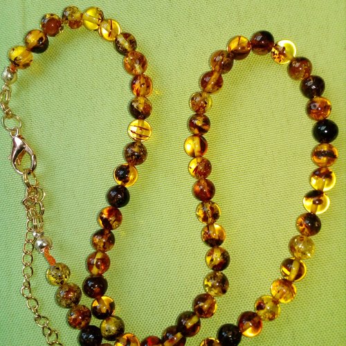 Collier ambre