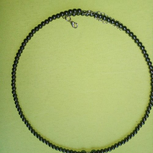 Collier hematite