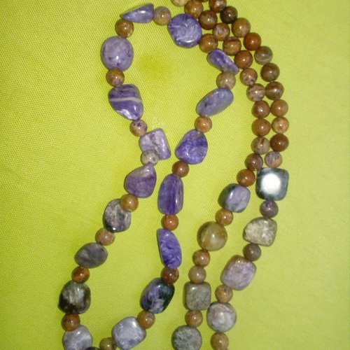 Collier charoite