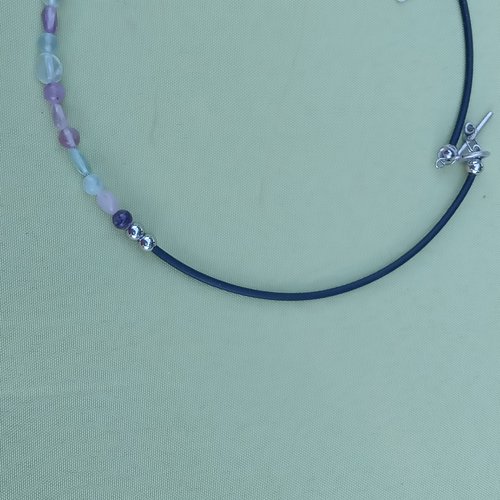 Collier avec fluorite