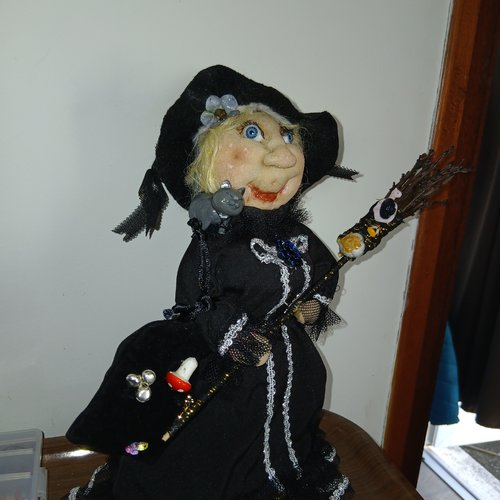 Sorcière, porte-bonheur