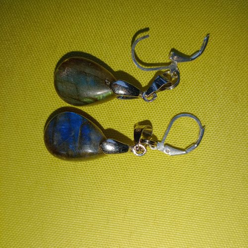 Boucles d'oreilles avec labradorite en argent